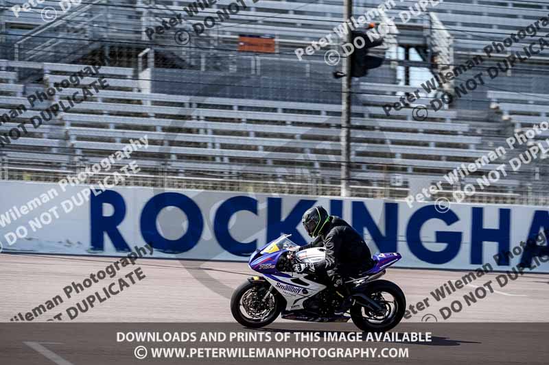 Rockingham no limits trackday;enduro digital images;event digital images;eventdigitalimages;no limits trackdays;peter wileman photography;racing digital images;rockingham raceway northamptonshire;rockingham trackday photographs;trackday digital images;trackday photos